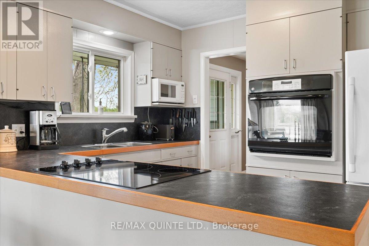 404 Bridge Street W, Belleville, Ontario  K8N 4Z2 - Photo 29 - X12768740