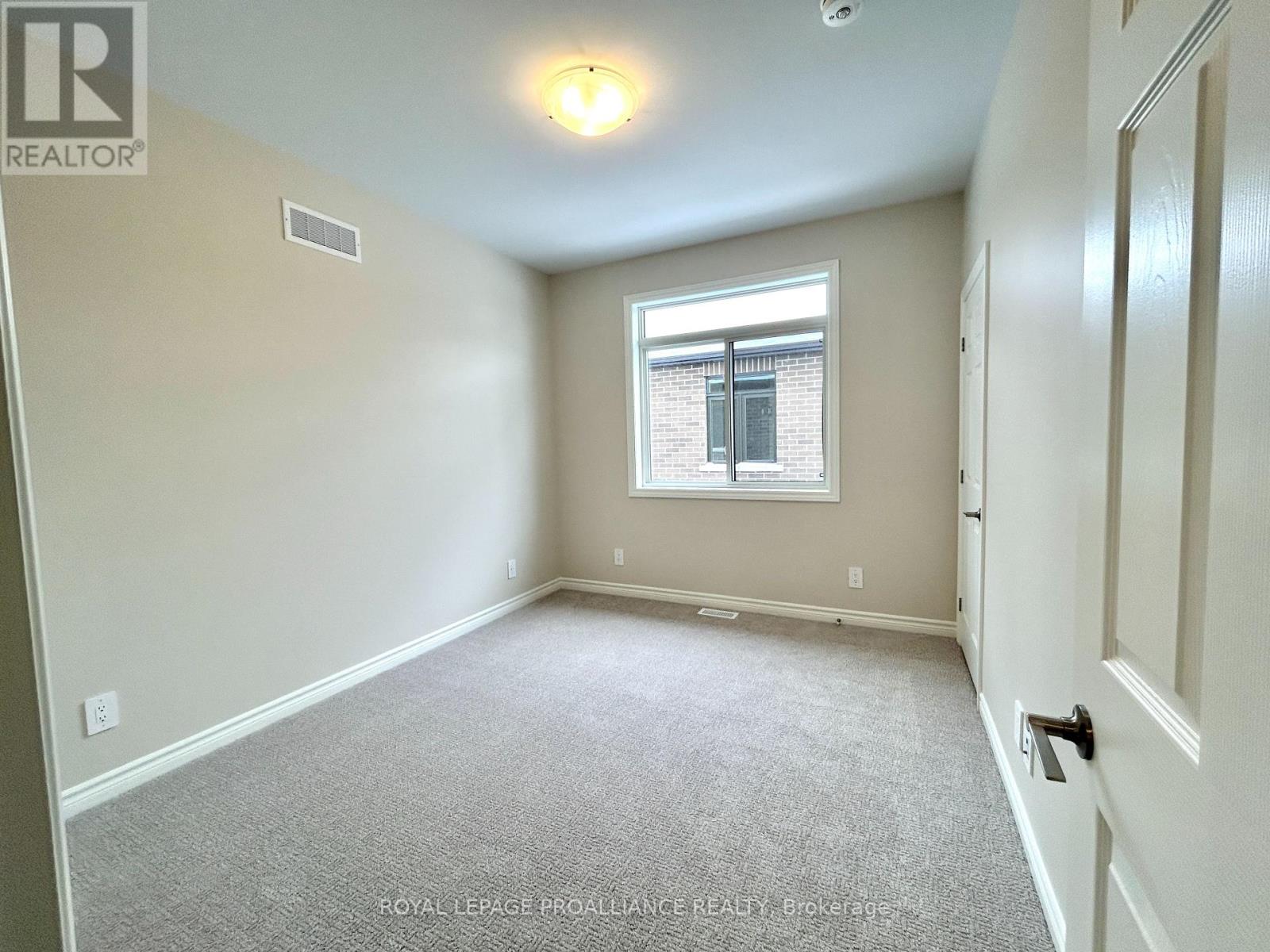 19 - 99 Cloverleaf Drive, Belleville, Ontario  K8N 4Z5 - Photo 8 - X12770572