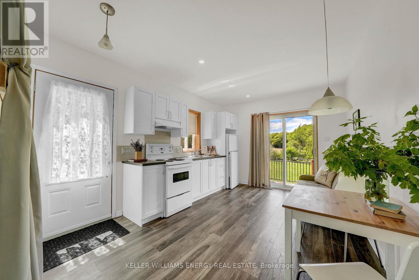 326 Cressy Bayside Road, Prince Edward County, Ontario  K0K 2T0 - Photo 33 - X12770718