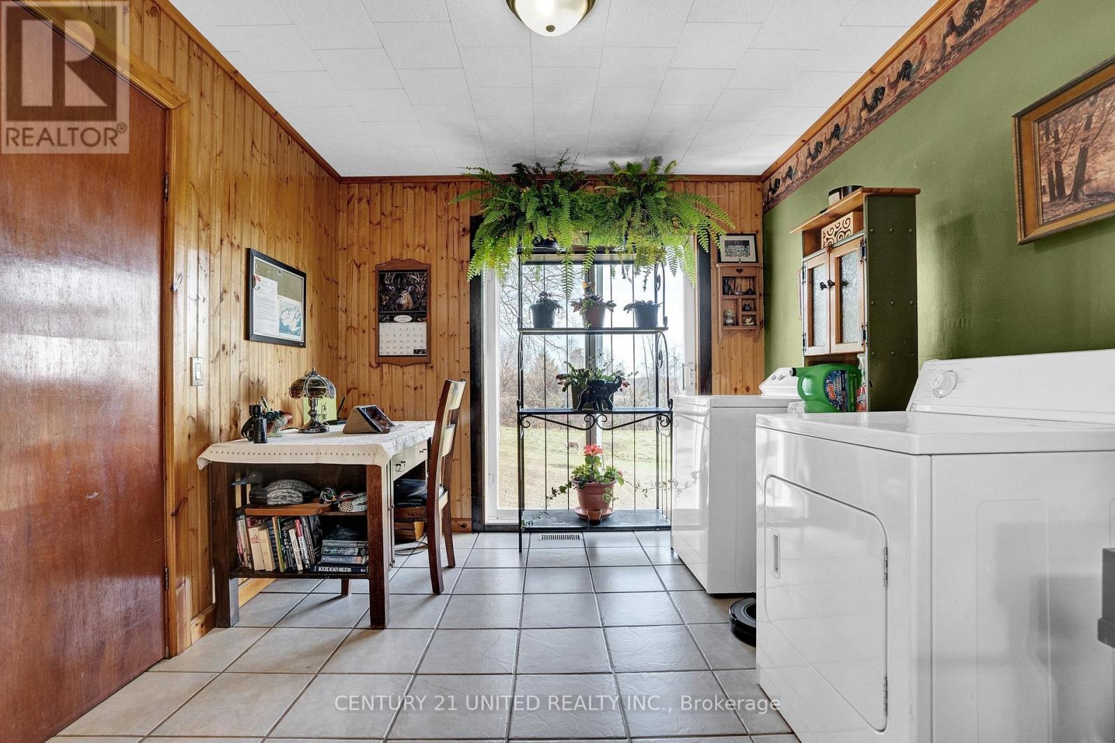 1976 Fish Lake Road, Prince Edward County, Ontario  K0K 1W0 - Photo 14 - X12770870