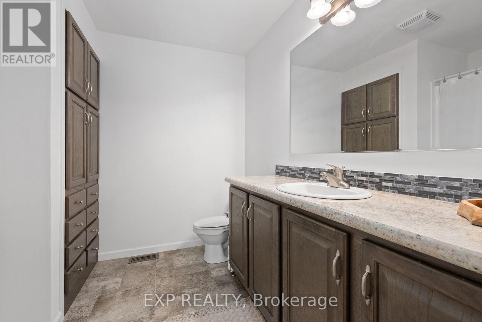 3589 County Road 8, Prince Edward County, Ontario  K0K 2T0 - Photo 25 - X12772776