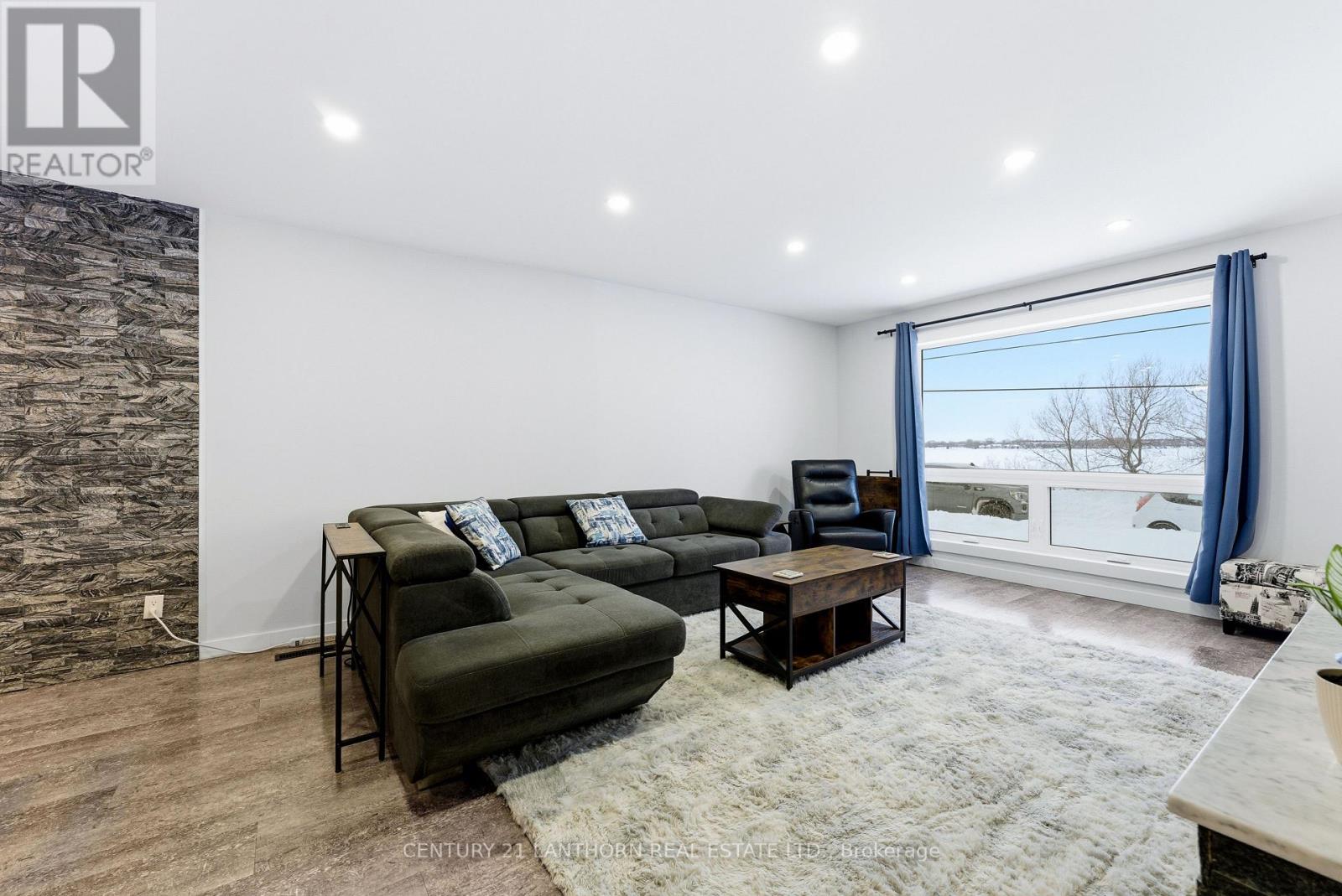 115 Ridley Street, Prince Edward County, Ontario  K8N 4Z1 - Photo 12 - X12774350