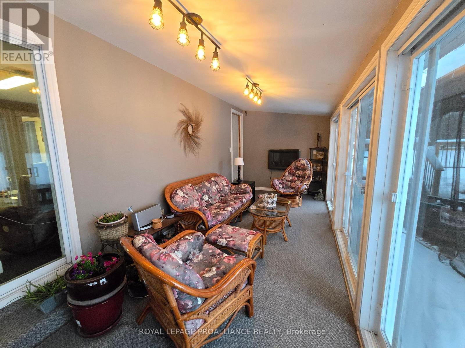 118 Hubbs Road, Prince Edward County, Ontario  K0K 1A0 - Photo 17 - X12774598