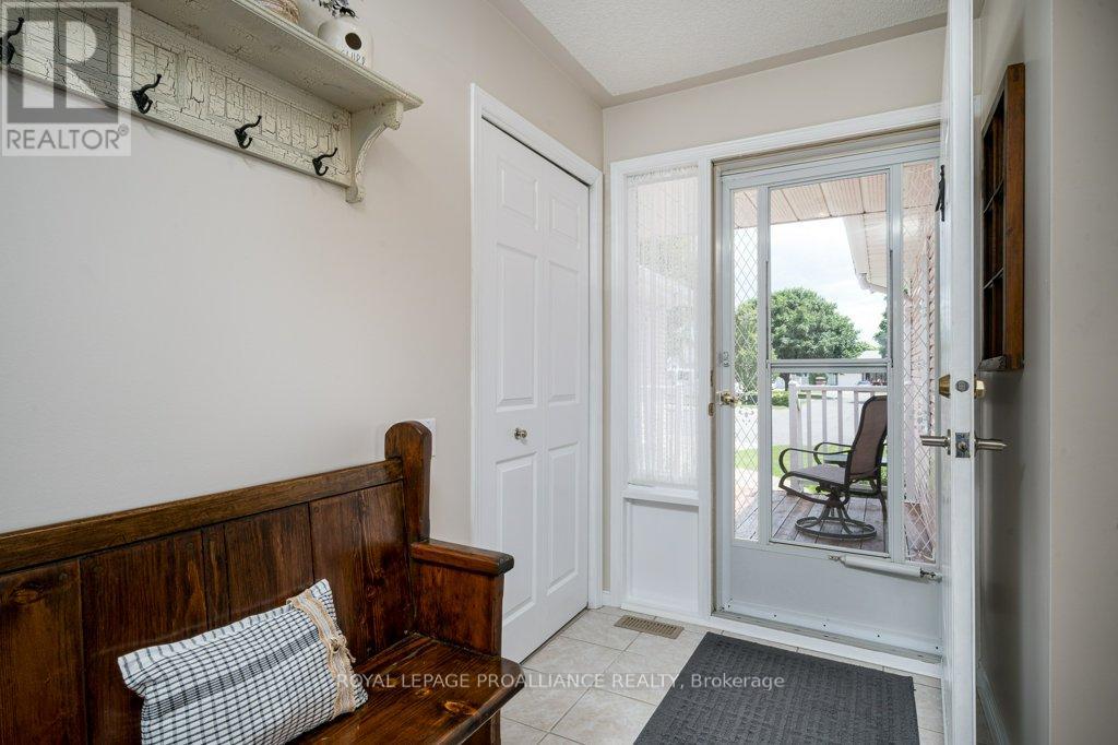 9 Quaker Court, Prince Edward County, Ontario  K0K 3L0 - Photo 5 - X12775292