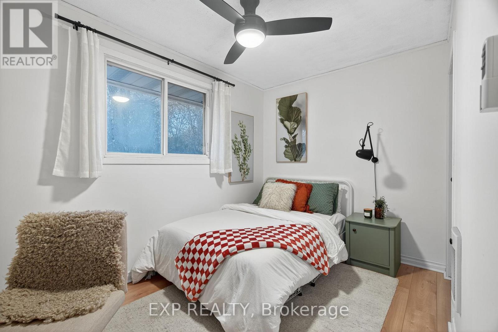 78 Fawcett Avenue, Prince Edward County, Ontario  K0K 2T0 - Photo 15 - X12775424