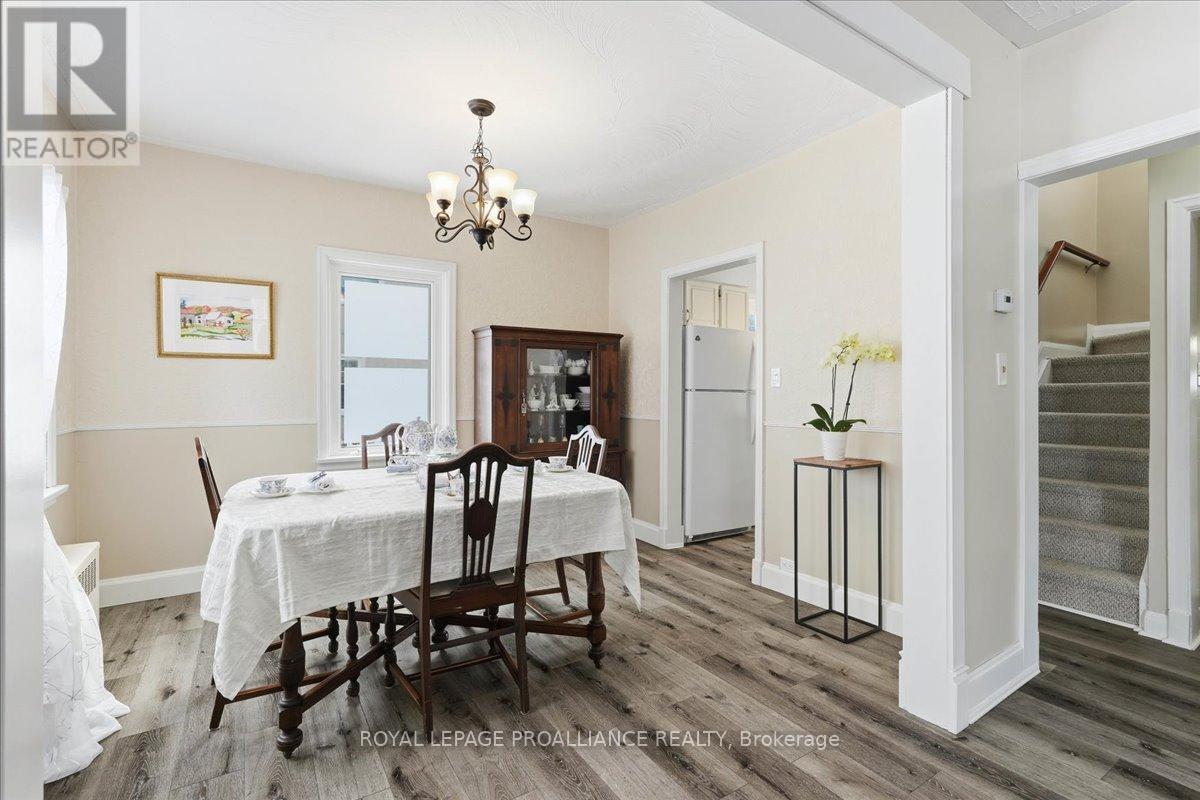 322 Dufferin Avenue, Belleville, Ontario  K8N 3X7 - Photo 13 - X12776794