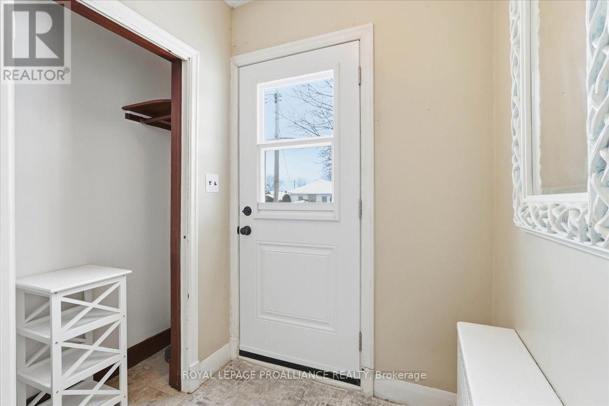 322 Dufferin Avenue, Belleville, Ontario  K8N 3X7 - Photo 14 - X12776794