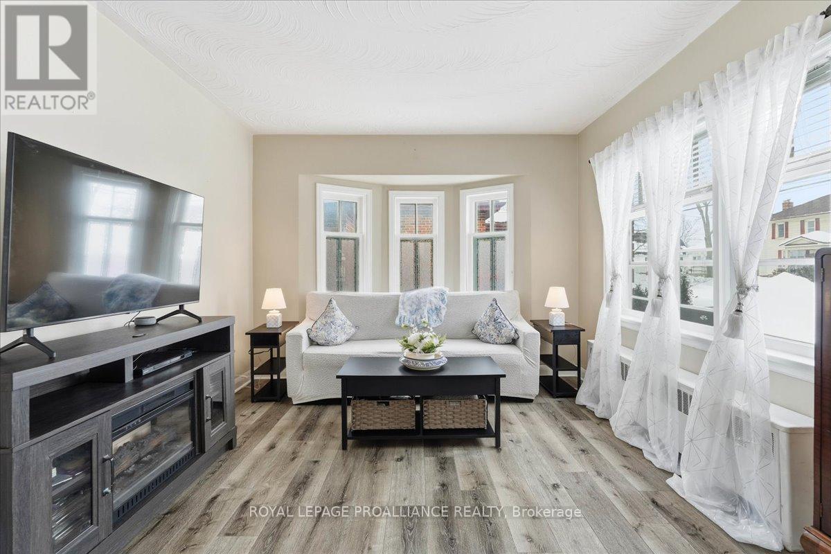 322 Dufferin Avenue, Belleville, Ontario  K8N 3X7 - Photo 15 - X12776794