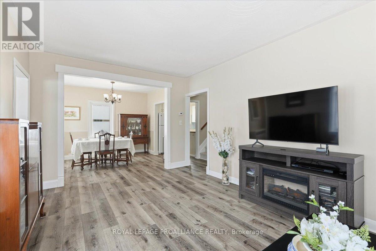 322 Dufferin Avenue, Belleville, Ontario  K8N 3X7 - Photo 16 - X12776794