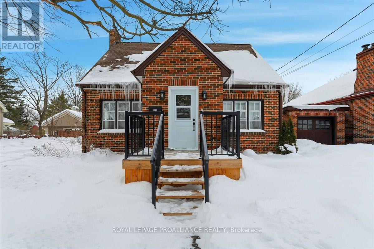 322 Dufferin Avenue, Belleville, Ontario  K8N 3X7 - Photo 3 - X12776794