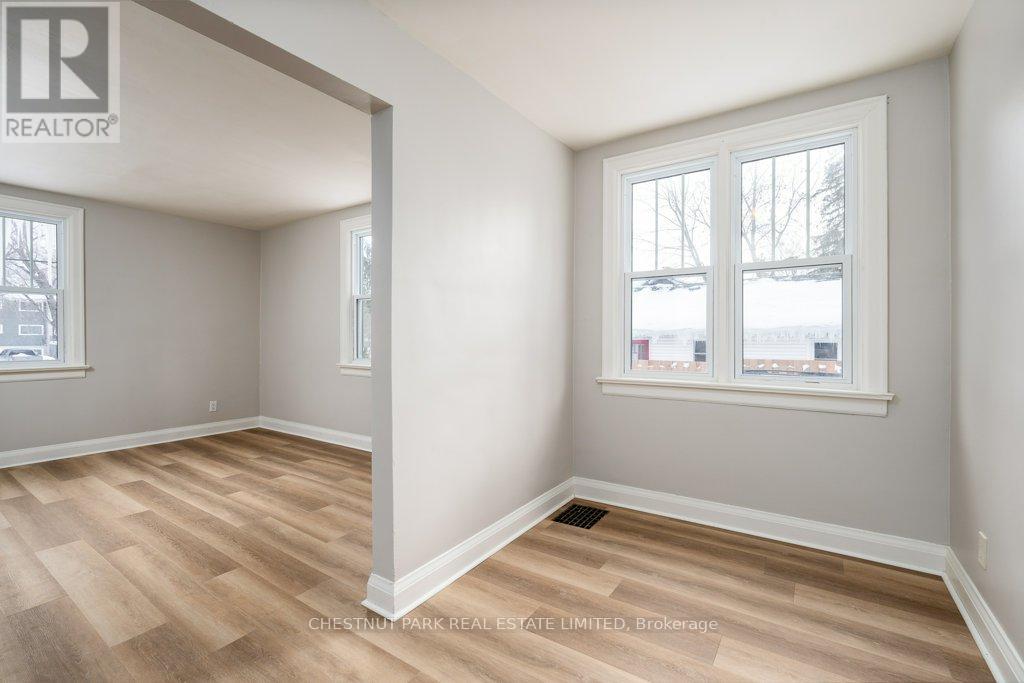 31-33 Washburn Street, Prince Edward County, Ontario  K0K 2T0 - Photo 7 - X12779982