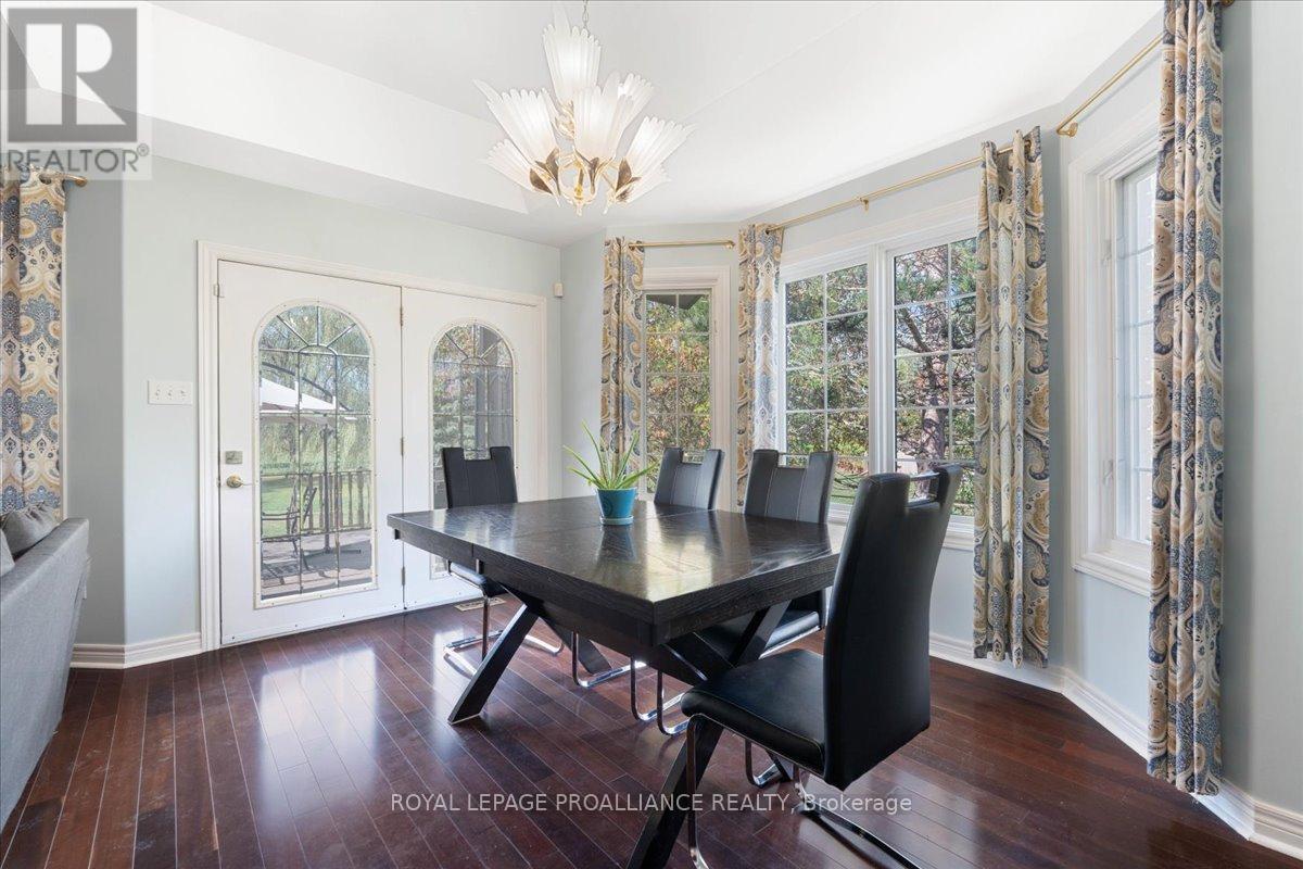 685 County Road 28, Prince Edward County, Ontario  K8N 4Z7 - Photo 11 - X12780236