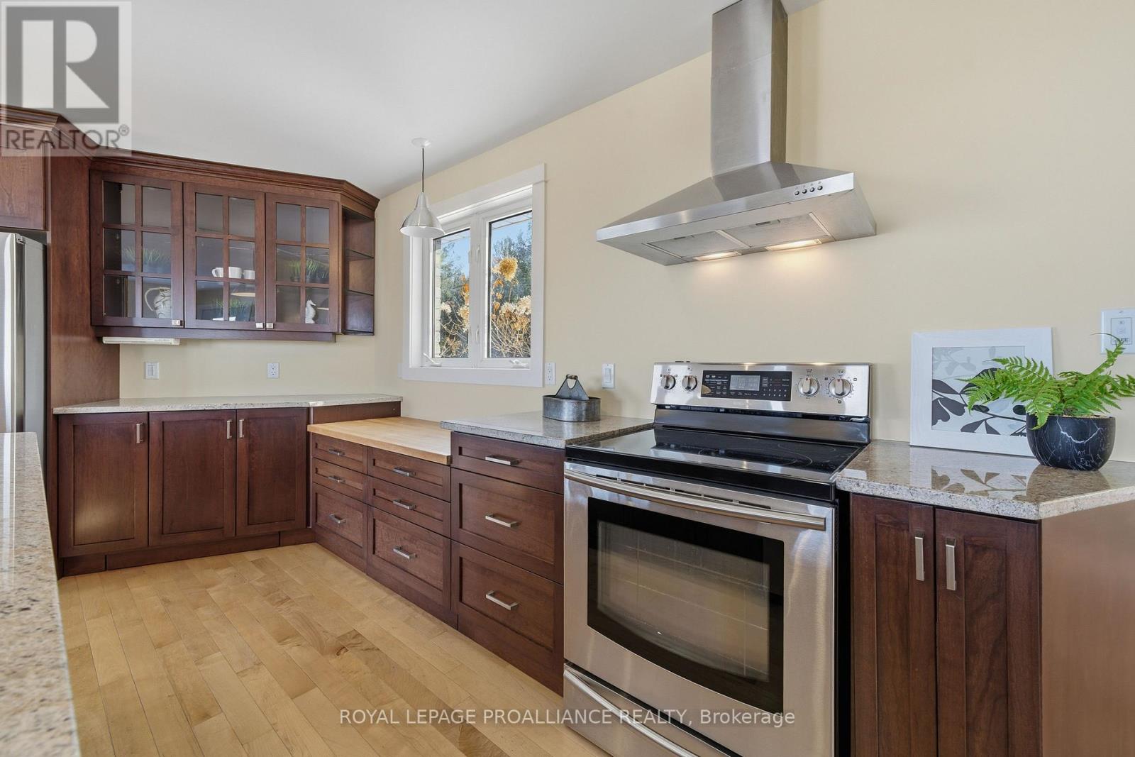 527 Flying Club Road, Quinte West, Ontario  K0K 3E0 - Photo 15 - X12782442