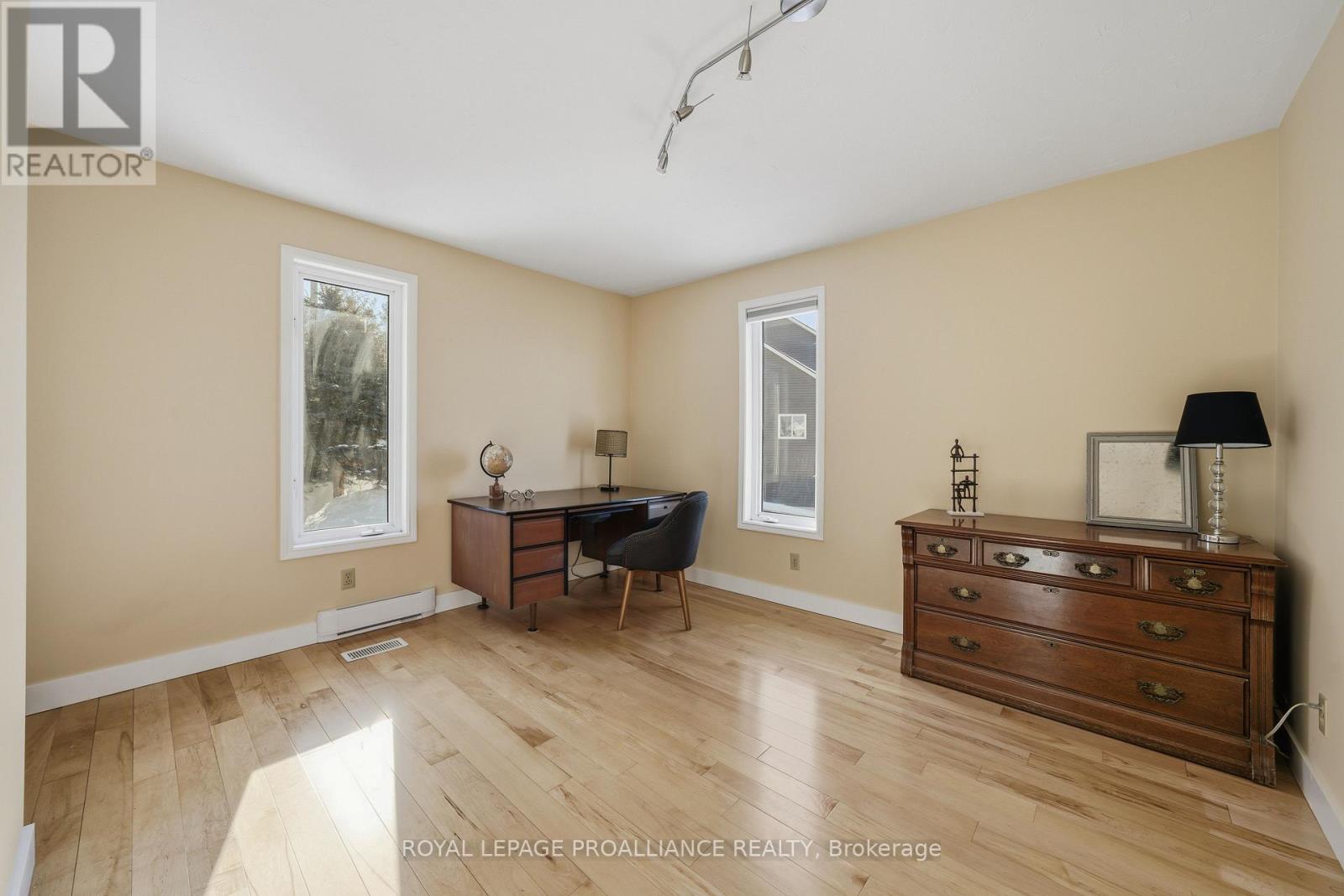 527 Flying Club Road, Quinte West, Ontario  K0K 3E0 - Photo 28 - X12782442