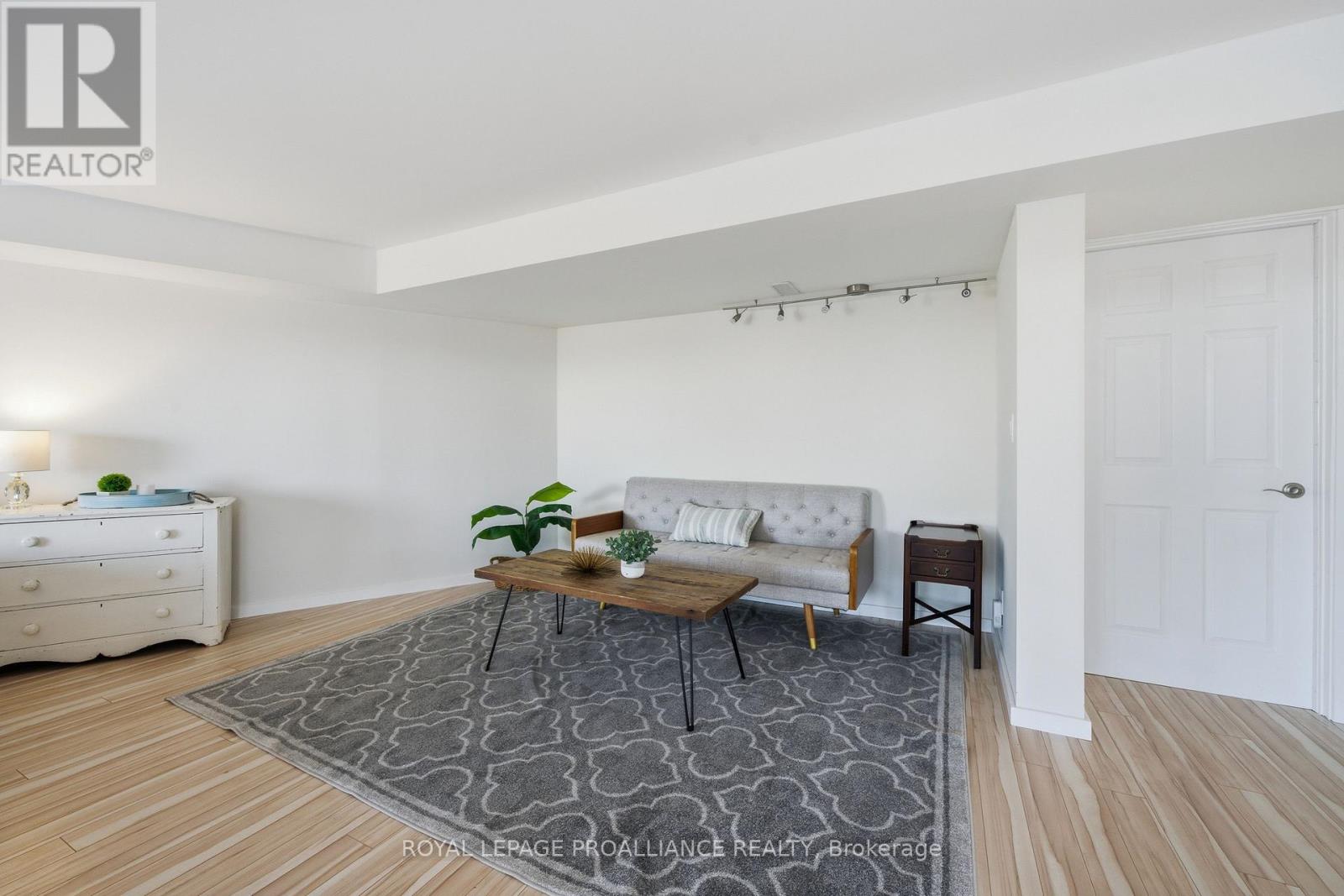 527 Flying Club Road, Quinte West, Ontario  K0K 3E0 - Photo 38 - X12782442