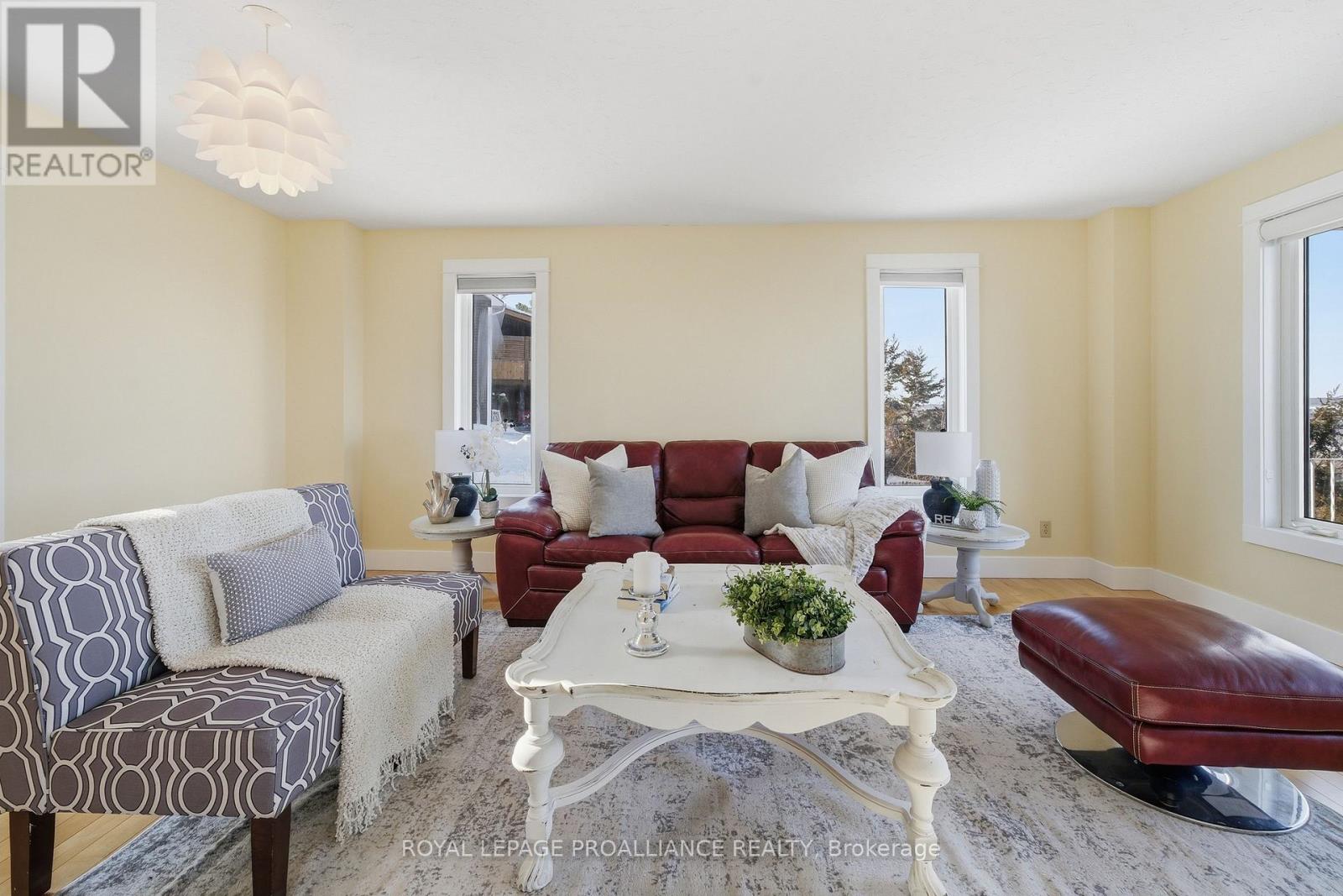 527 Flying Club Road, Quinte West, Ontario  K0K 3E0 - Photo 7 - X12782442