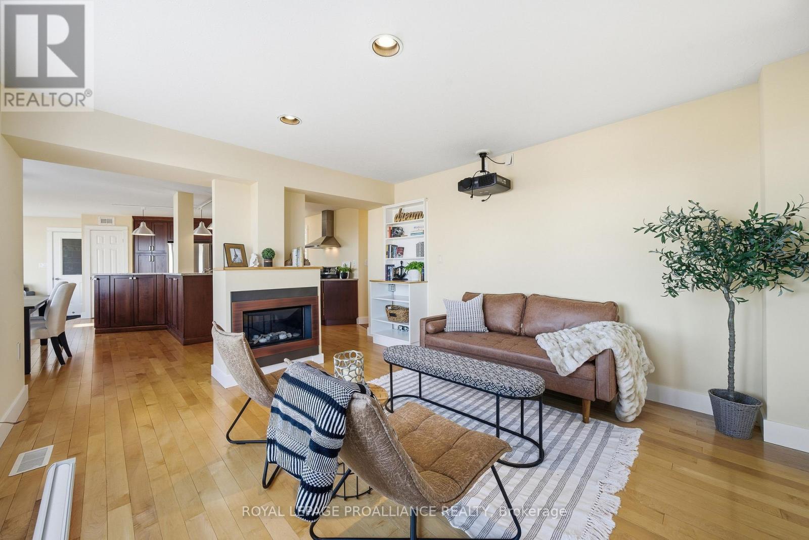 527 Flying Club Road, Quinte West, Ontario  K0K 3E0 - Photo 9 - X12782442