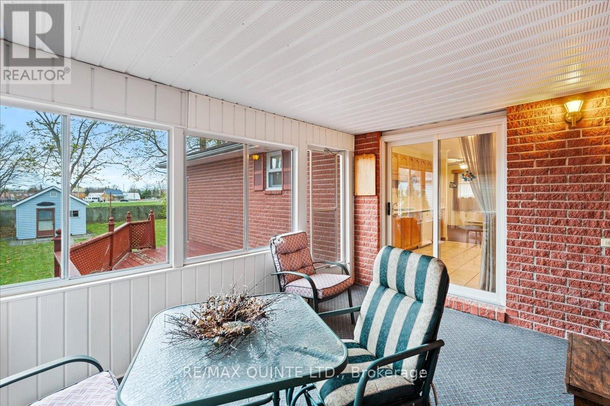 16 Maple Avenue, Prince Edward County, Ontario  K0K 2T0 - Photo 17 - X12782934