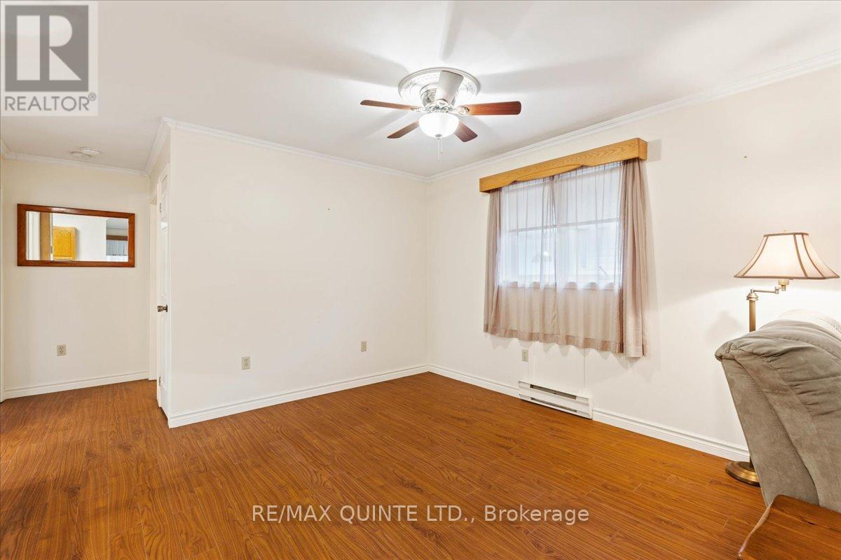 16 Maple Avenue, Prince Edward County, Ontario  K0K 2T0 - Photo 18 - X12782934