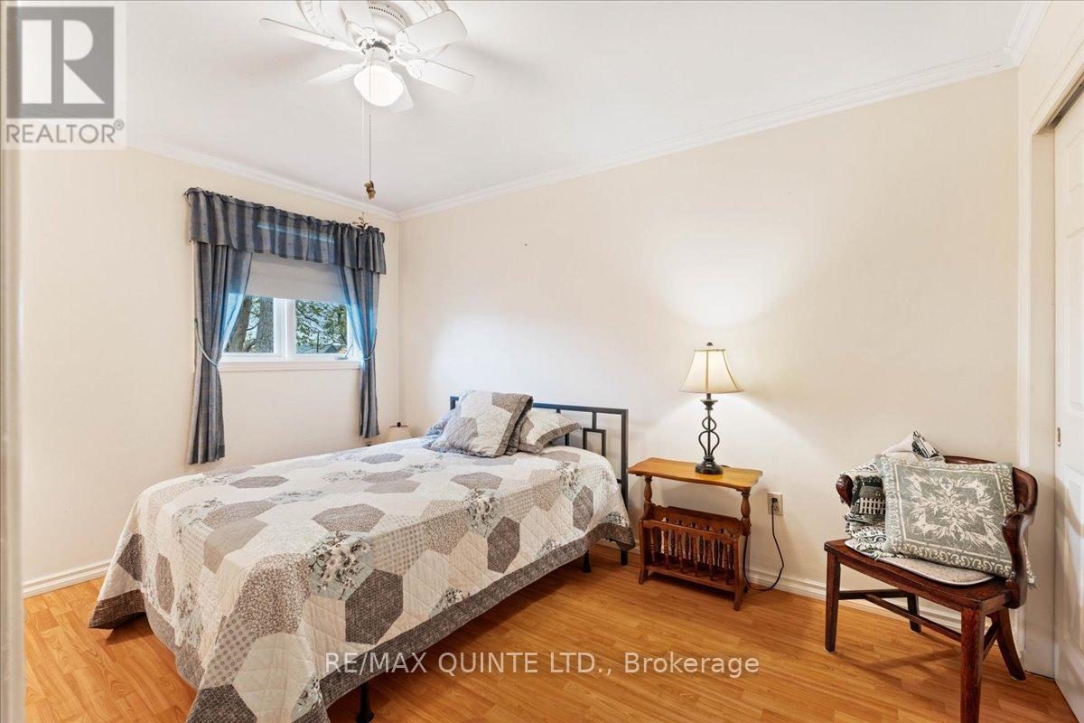 16 Maple Avenue, Prince Edward County, Ontario  K0K 2T0 - Photo 24 - X12782934