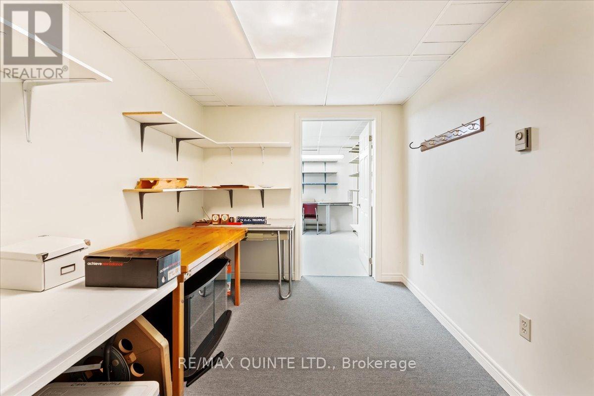 16 Maple Avenue, Prince Edward County, Ontario  K0K 2T0 - Photo 35 - X12782934