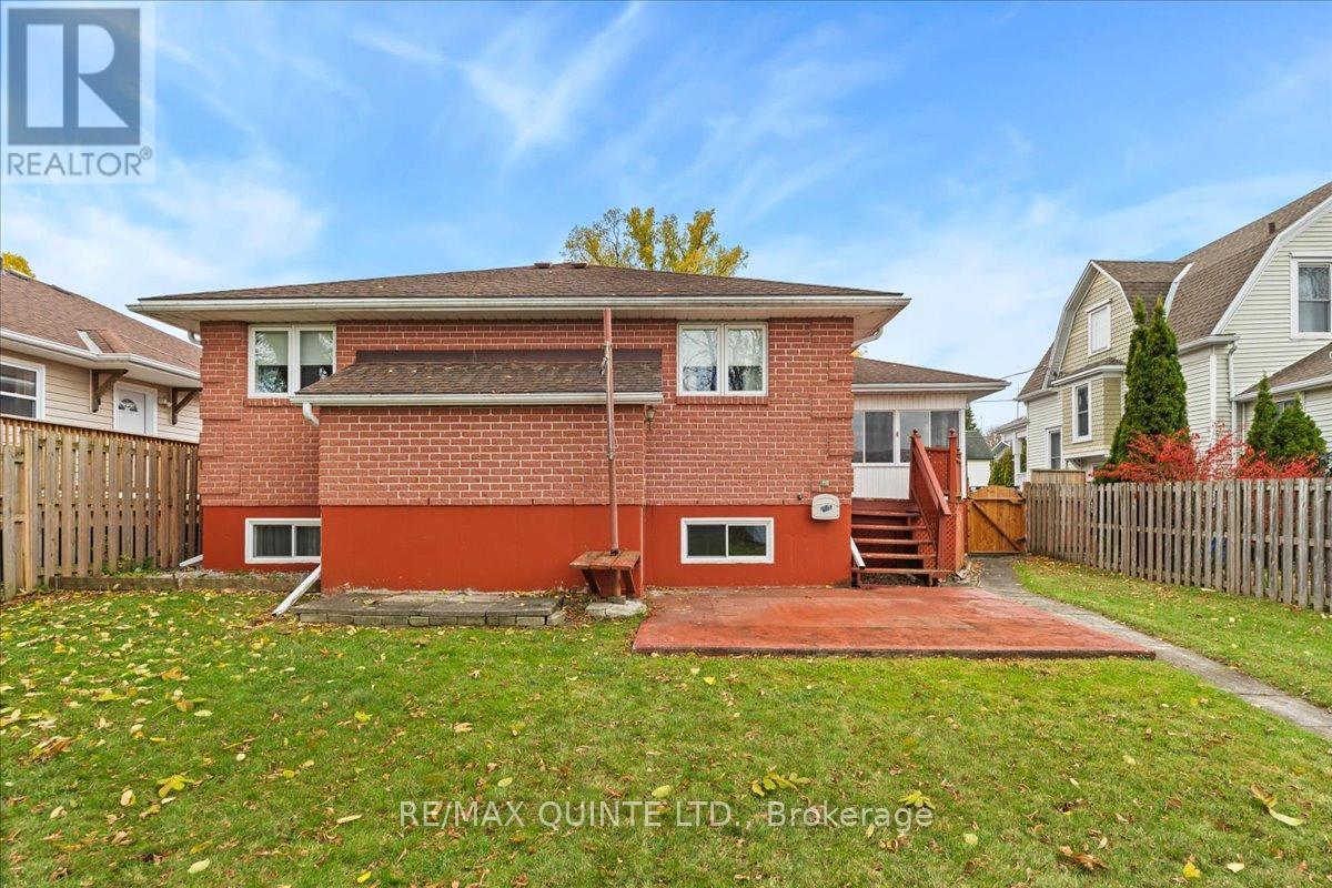 16 Maple Avenue, Prince Edward County, Ontario  K0K 2T0 - Photo 38 - X12782934