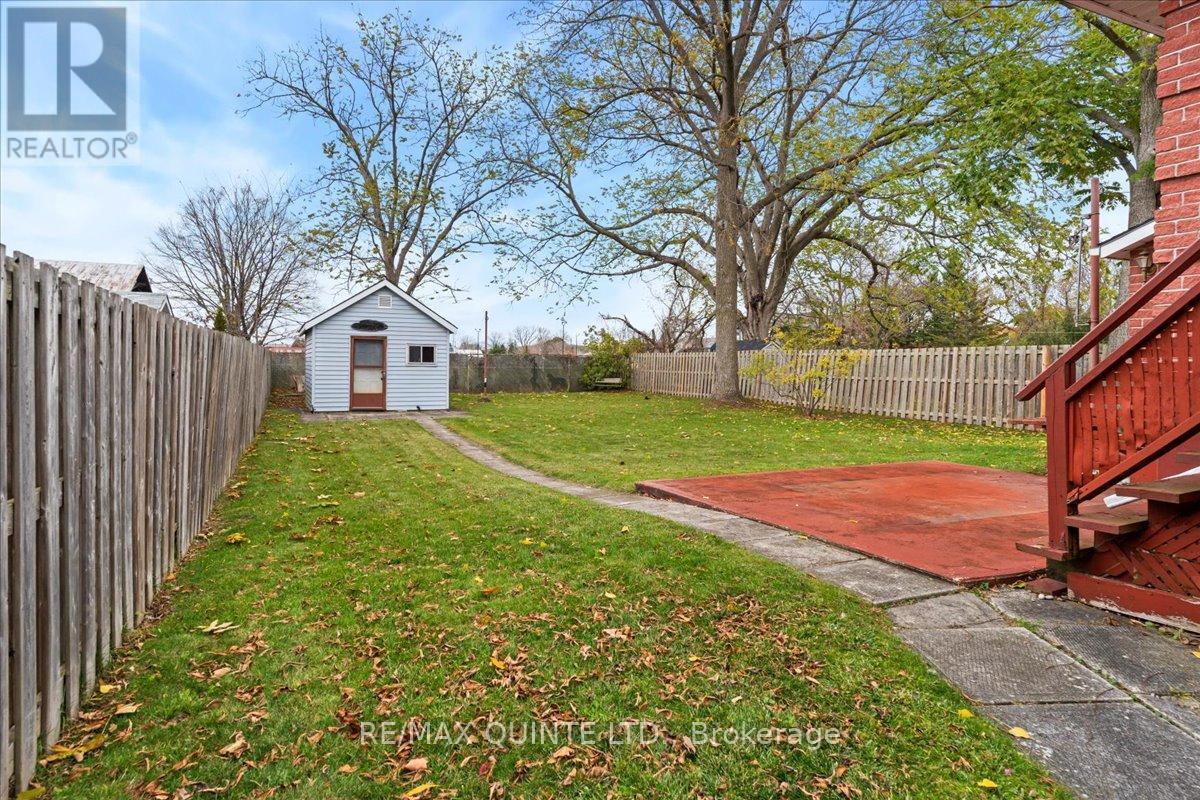 16 Maple Avenue, Prince Edward County, Ontario  K0K 2T0 - Photo 40 - X12782934