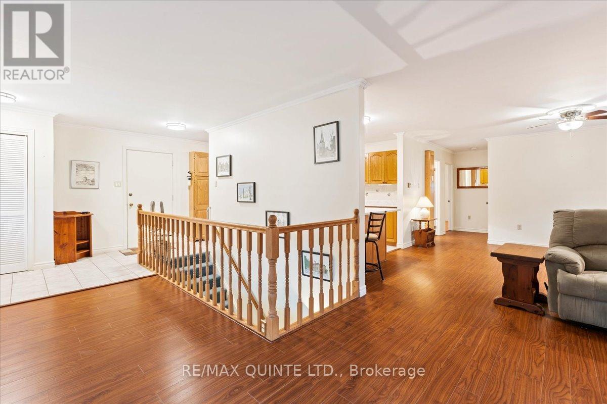 16 Maple Avenue, Prince Edward County, Ontario  K0K 2T0 - Photo 8 - X12782934