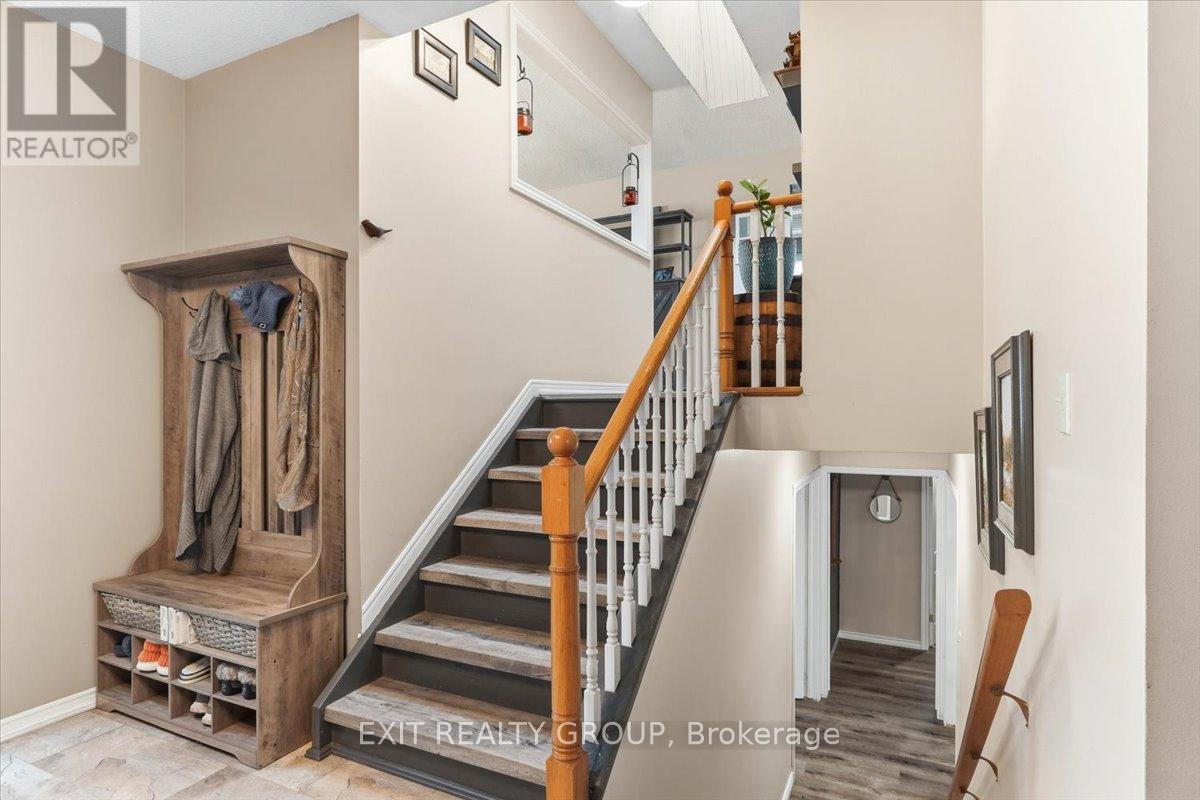 2433 Highway 62, Prince Edward County, Ontario  K0K 1G0 - Photo 24 - X12786254