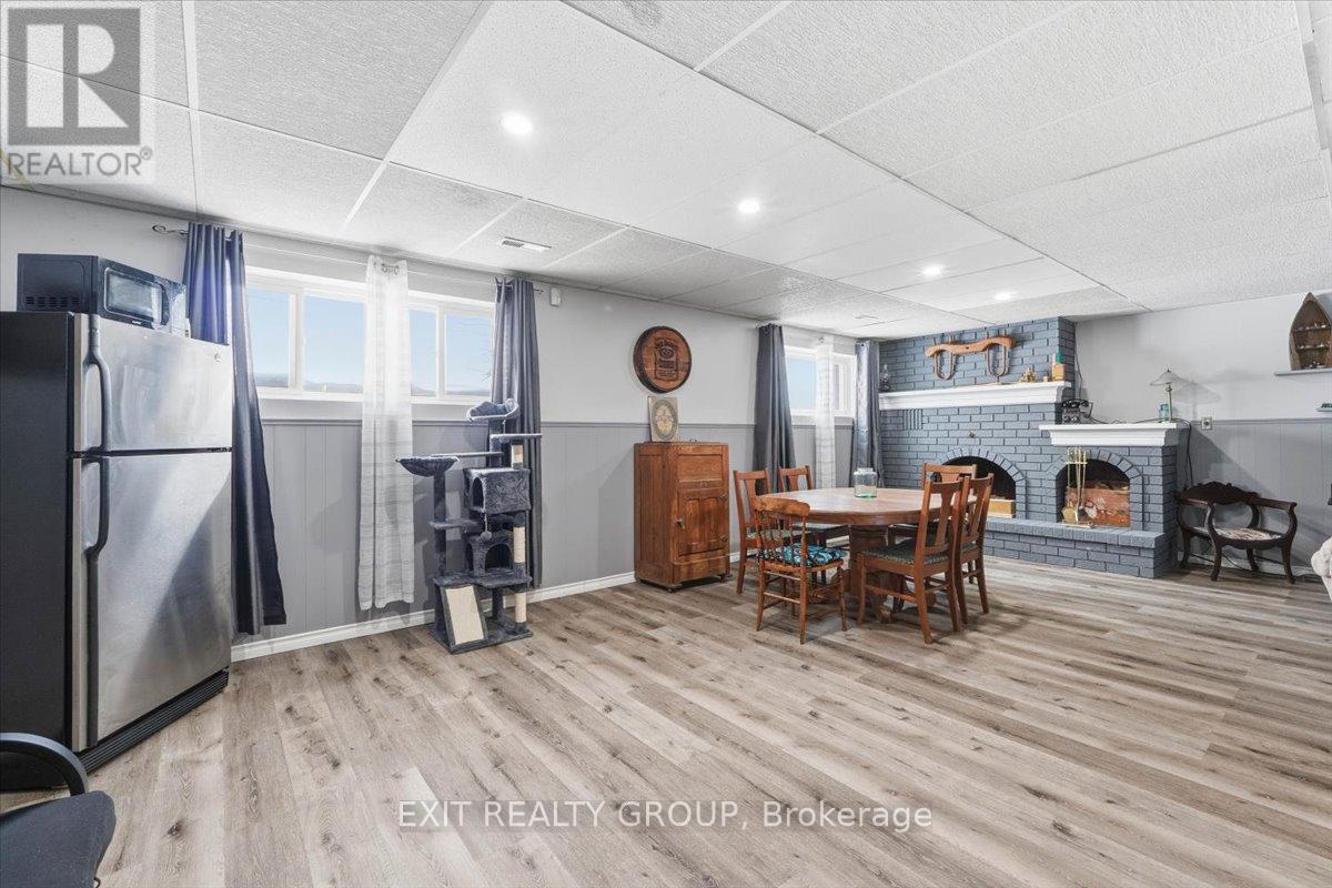 2433 Highway 62, Prince Edward County, Ontario  K0K 1G0 - Photo 33 - X12786254