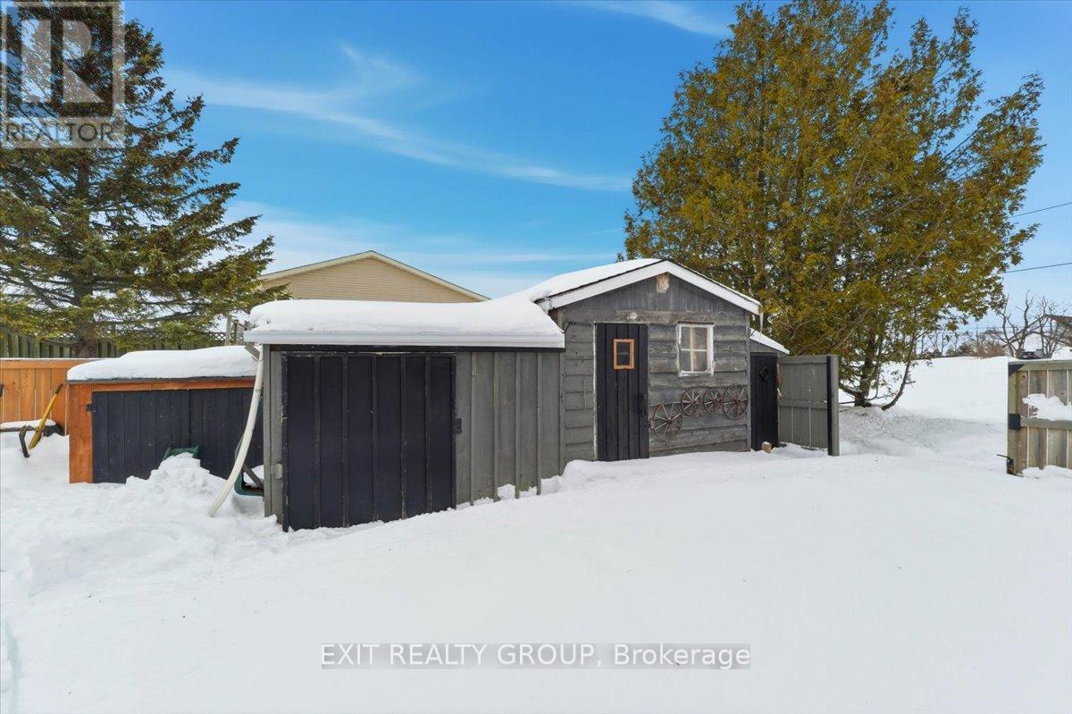 2433 Highway 62, Prince Edward County, Ontario  K0K 1G0 - Photo 36 - X12786254
