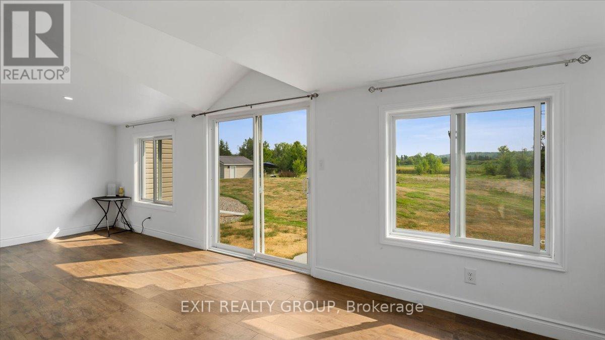 323 Mapleview Road, Quinte West, Ontario  K0K 2C0 - Photo 16 - X12788034