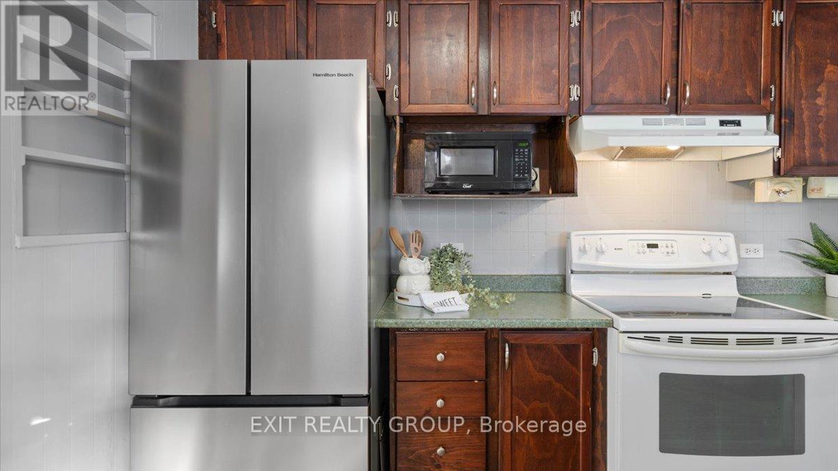 84 Chatterton Valley Crescent, Quinte West, Ontario  K0K 2B0 - Photo 5 - X12788044