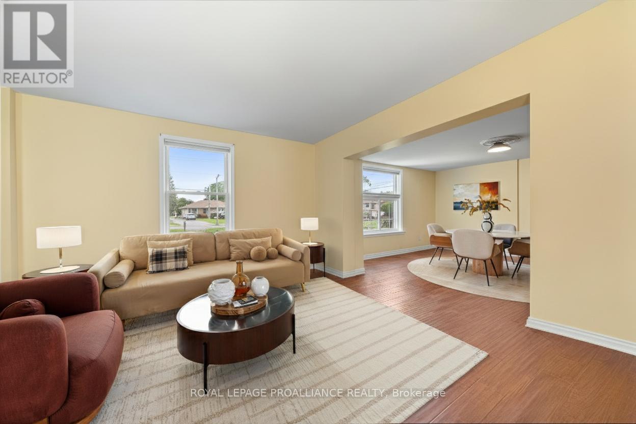 246 Foster Avenue, Belleville, Ontario  K8N 3R3 - Photo 11 - X12792054