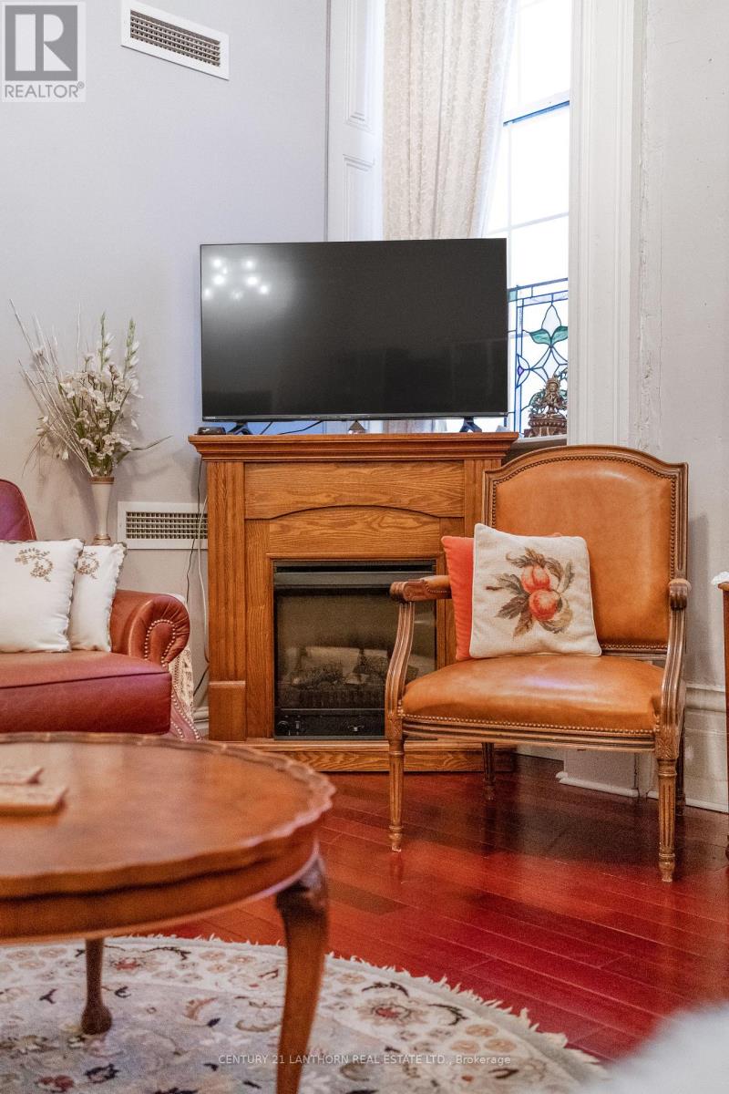 393 Front Street, Belleville, Ontario  K8N 2Z9 - Photo 10 - X12792458