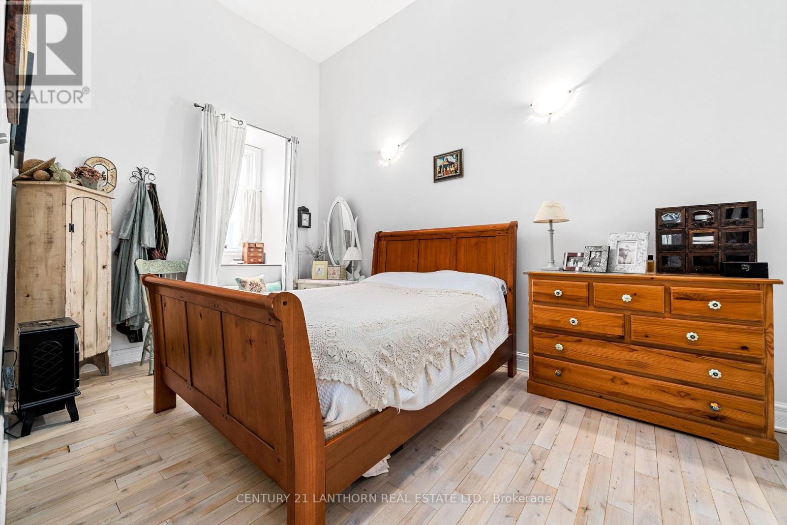 393 Front Street, Belleville, Ontario  K8N 2Z9 - Photo 18 - X12792458