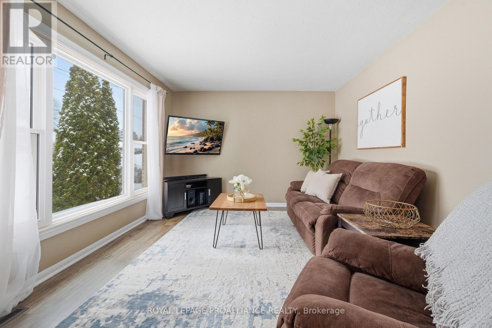 533 Bridge Street E, Belleville, Ontario  K8N 1R7 - Photo 12 - X12792924