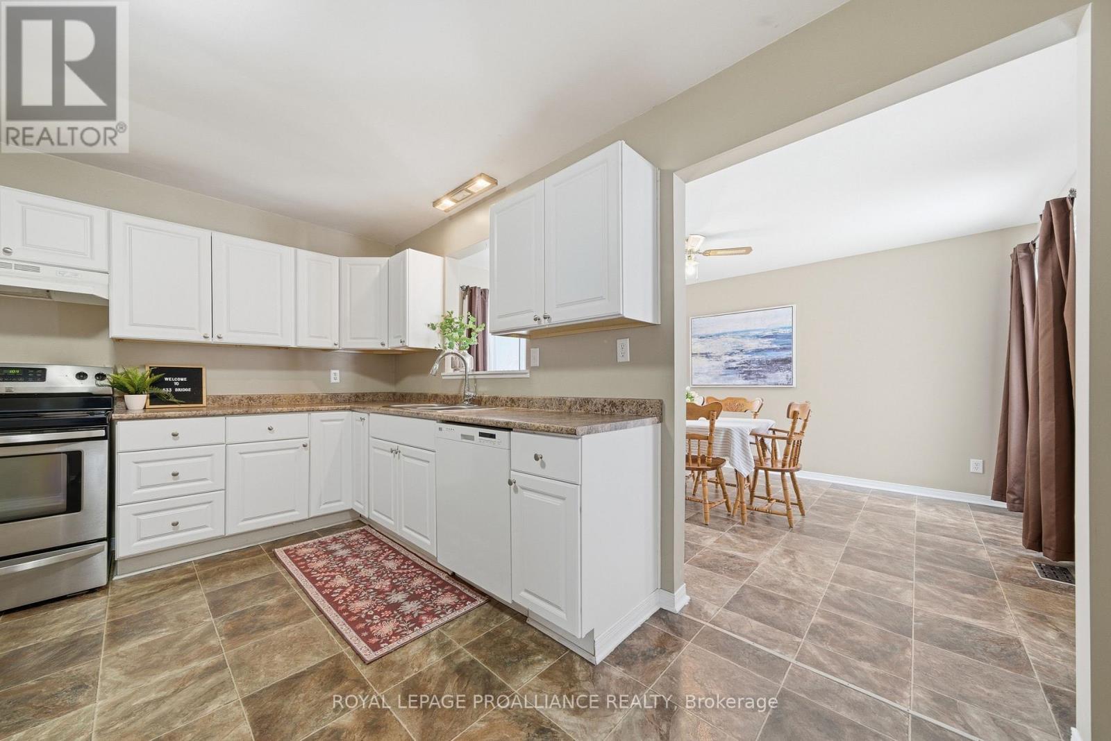 533 Bridge Street E, Belleville, Ontario  K8N 1R7 - Photo 22 - X12792924