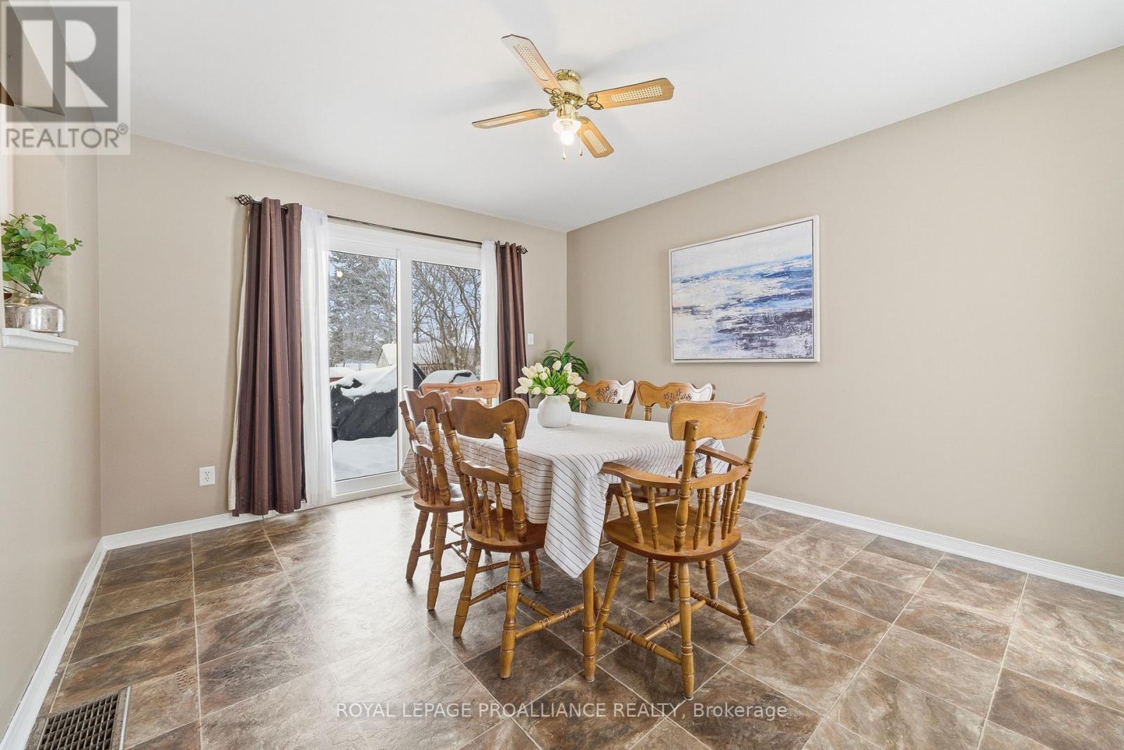 533 Bridge Street E, Belleville, Ontario  K8N 1R7 - Photo 24 - X12792924