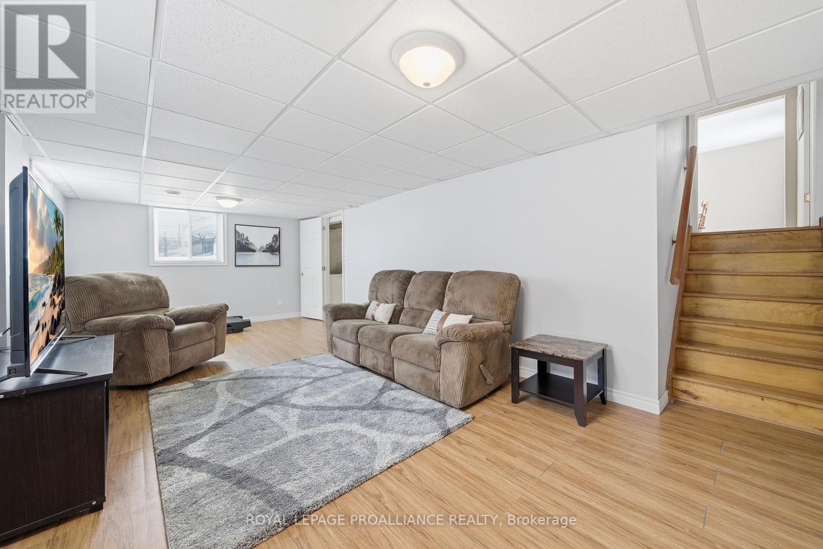 533 Bridge Street E, Belleville, Ontario  K8N 1R7 - Photo 28 - X12792924