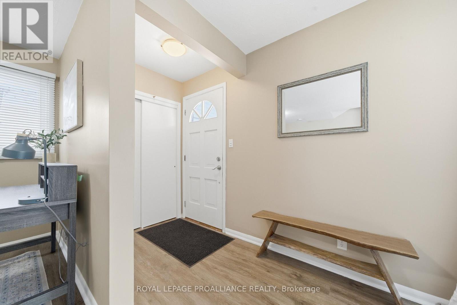 533 Bridge Street E, Belleville, Ontario  K8N 1R7 - Photo 8 - X12792924