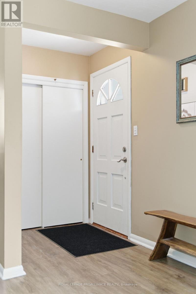 533 Bridge Street E, Belleville, Ontario  K8N 1R7 - Photo 9 - X12792924