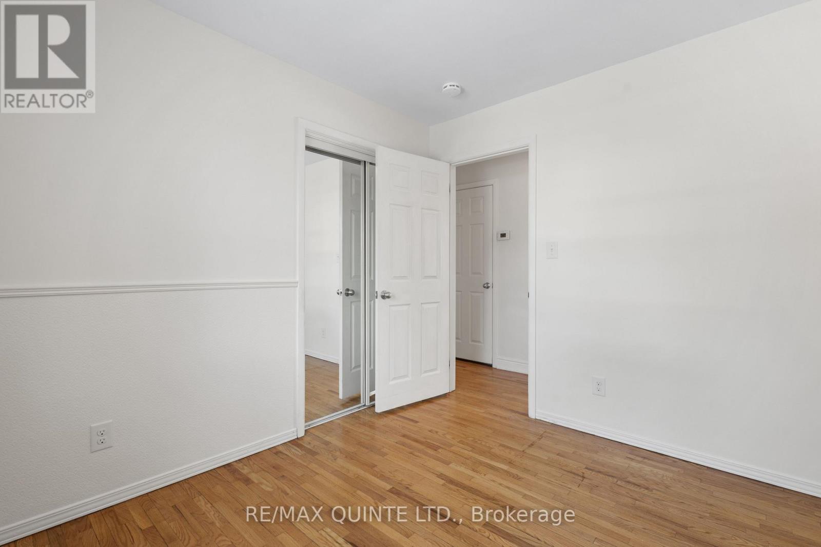 20 Prospect Avenue, Prince Edward County, Ontario  K0K 2T0 - Photo 29 - X12793004