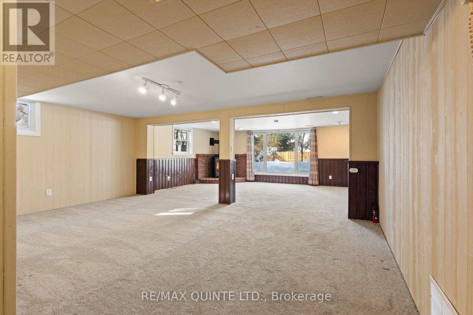 20 Prospect Avenue, Prince Edward County, Ontario  K0K 2T0 - Photo 35 - X12793004