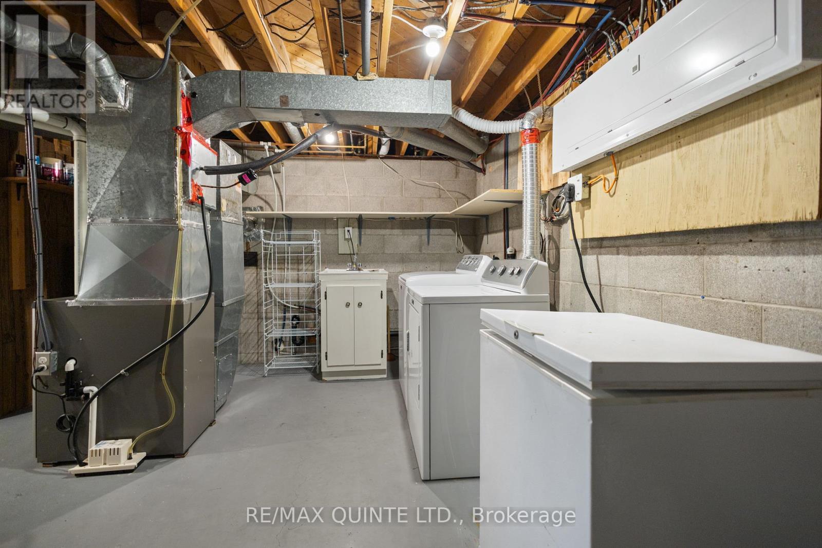 20 Prospect Avenue, Prince Edward County, Ontario  K0K 2T0 - Photo 39 - X12793004