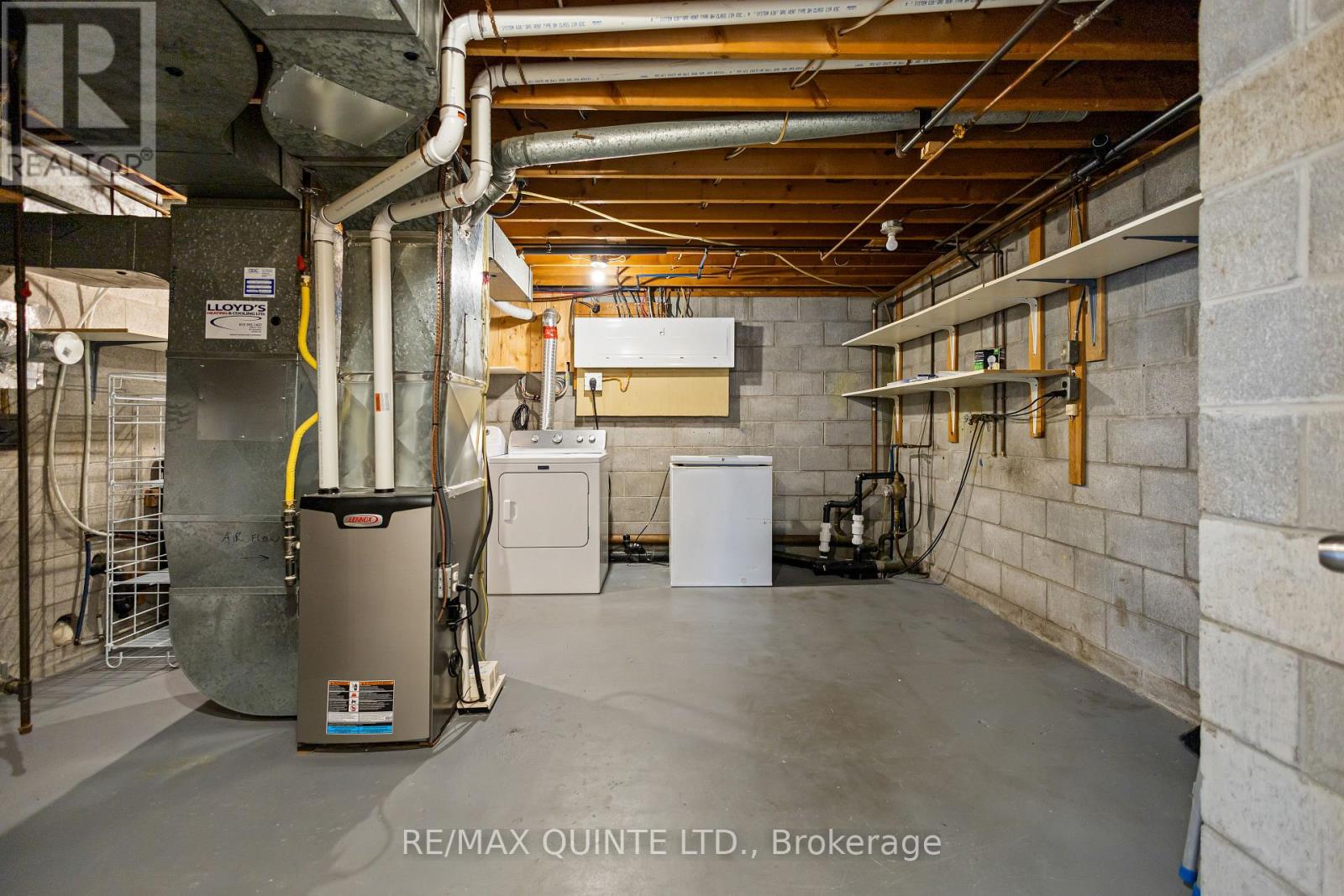 20 Prospect Avenue, Prince Edward County, Ontario  K0K 2T0 - Photo 40 - X12793004