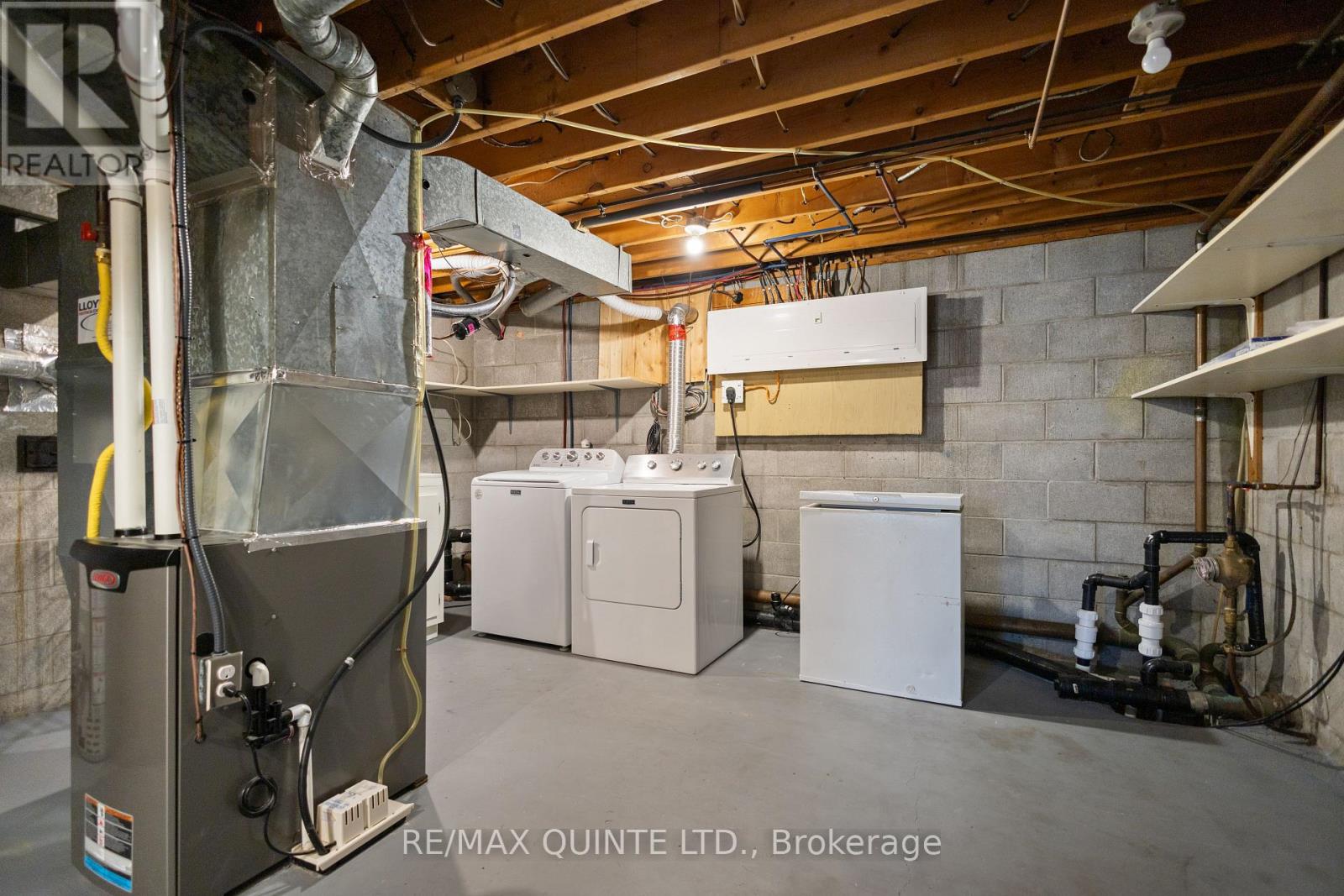 20 Prospect Avenue, Prince Edward County, Ontario  K0K 2T0 - Photo 41 - X12793004