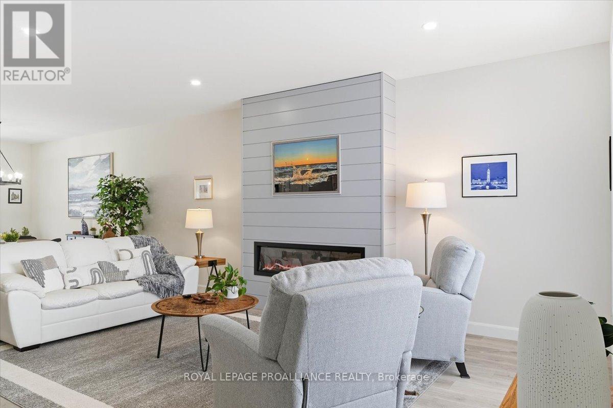 34 Rosewood Drive, Quinte West, Ontario  K0K 2C0 - Photo 6 - X12794056