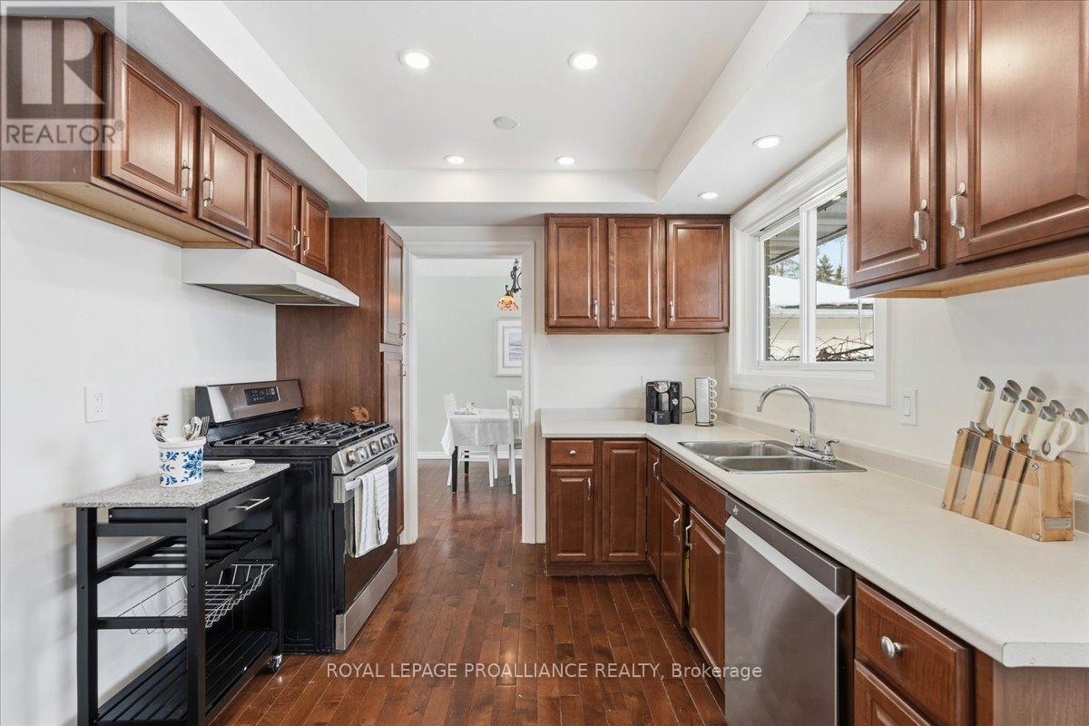 15 Thorncliffe Drive, Belleville, Ontario  K8P 4L3 - Photo 13 - X12794344