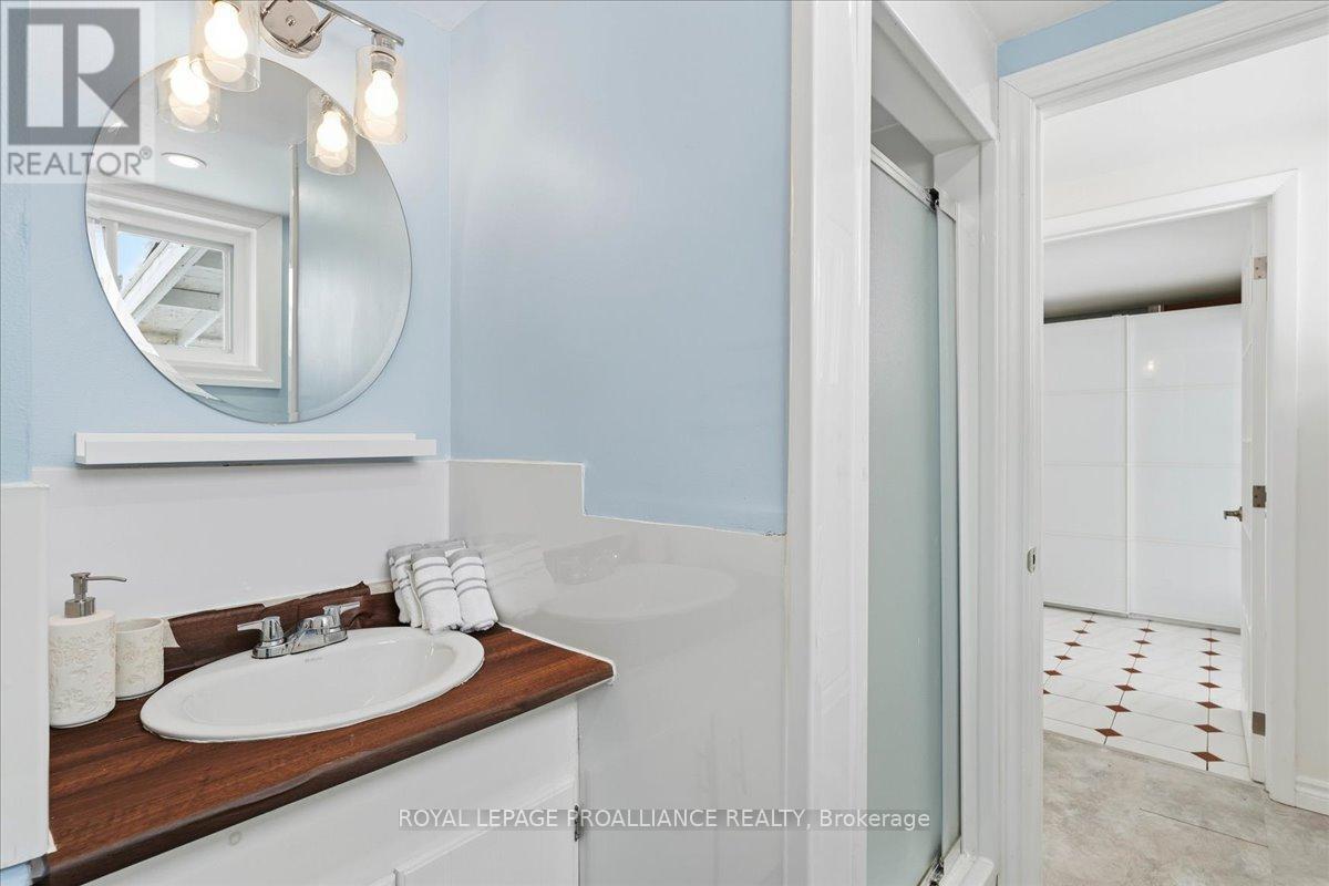 15 Thorncliffe Drive, Belleville, Ontario  K8P 4L3 - Photo 20 - X12794344